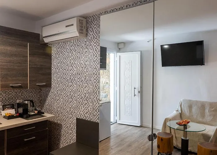 Double M Adults Only *