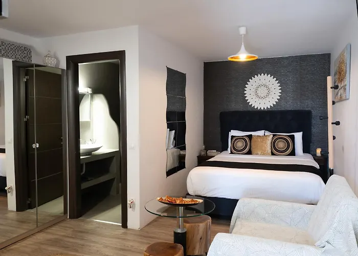 Double M Adults Only Appart hôtel