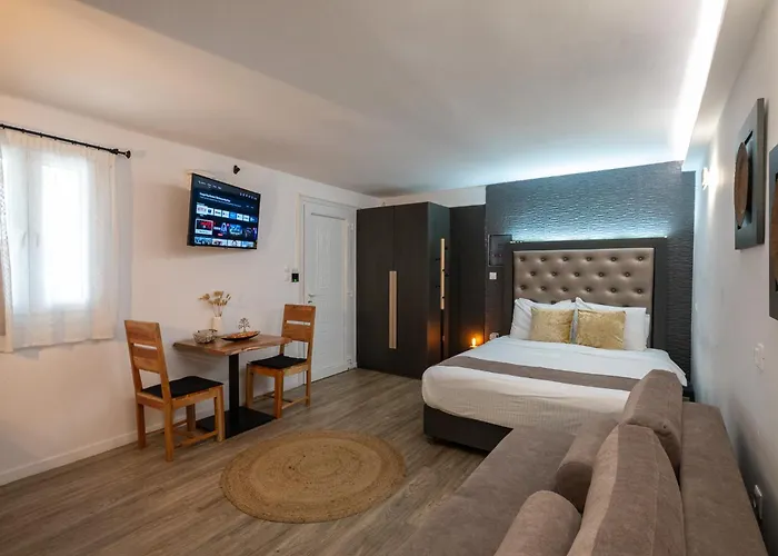 Double M Adults Only Appart hôtel